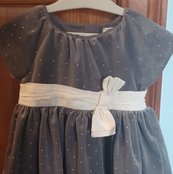 Max Studio Gray Velvet Baby Top / Dress with Polka Dots & Bow size 24M - Picture 2 of 8